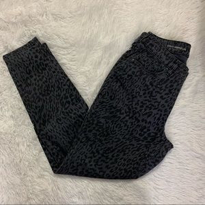 NWT INC curvy skinny pants grey leopard animal 4